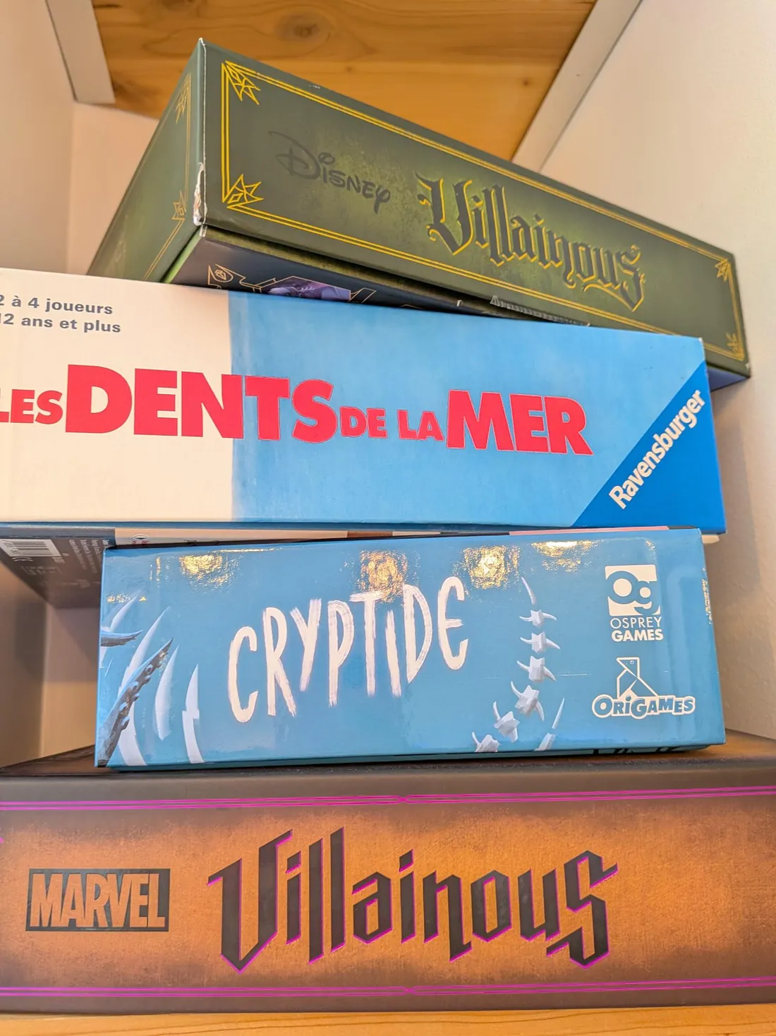 Boîtes des Dents de la Mer, Cryptide et Marvel Villainous